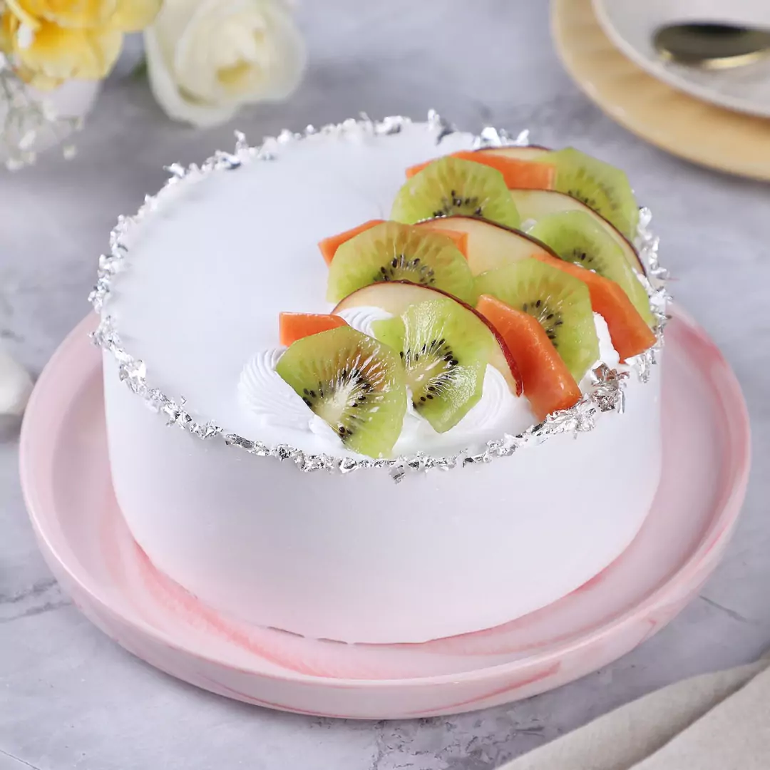 Sugar-Free Kiwi Burst Cake